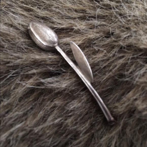 Vintage Other - Vintage antique silver tulip tie tac lapel pin